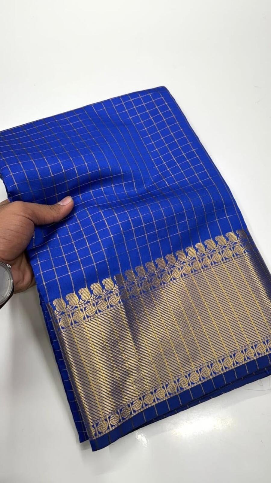 Banarasi Semi Katan Soft Zari Check Buti Silk Saree