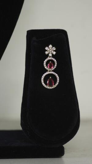 Diamond look alike necklace