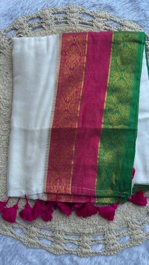 Premium mul cotton saree with tassel detailing on pallu