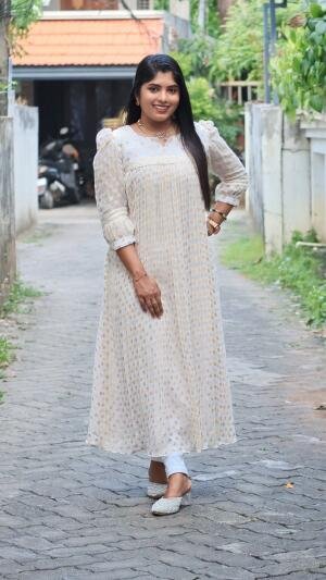 Premium viscose georgette kurti paired with rich Banarasi dupatta