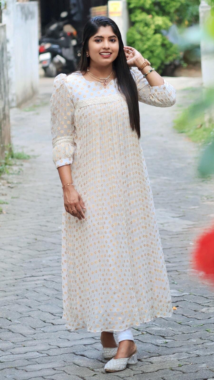 Premium viscose georgette kurti paired with rich Banarasi dupatta