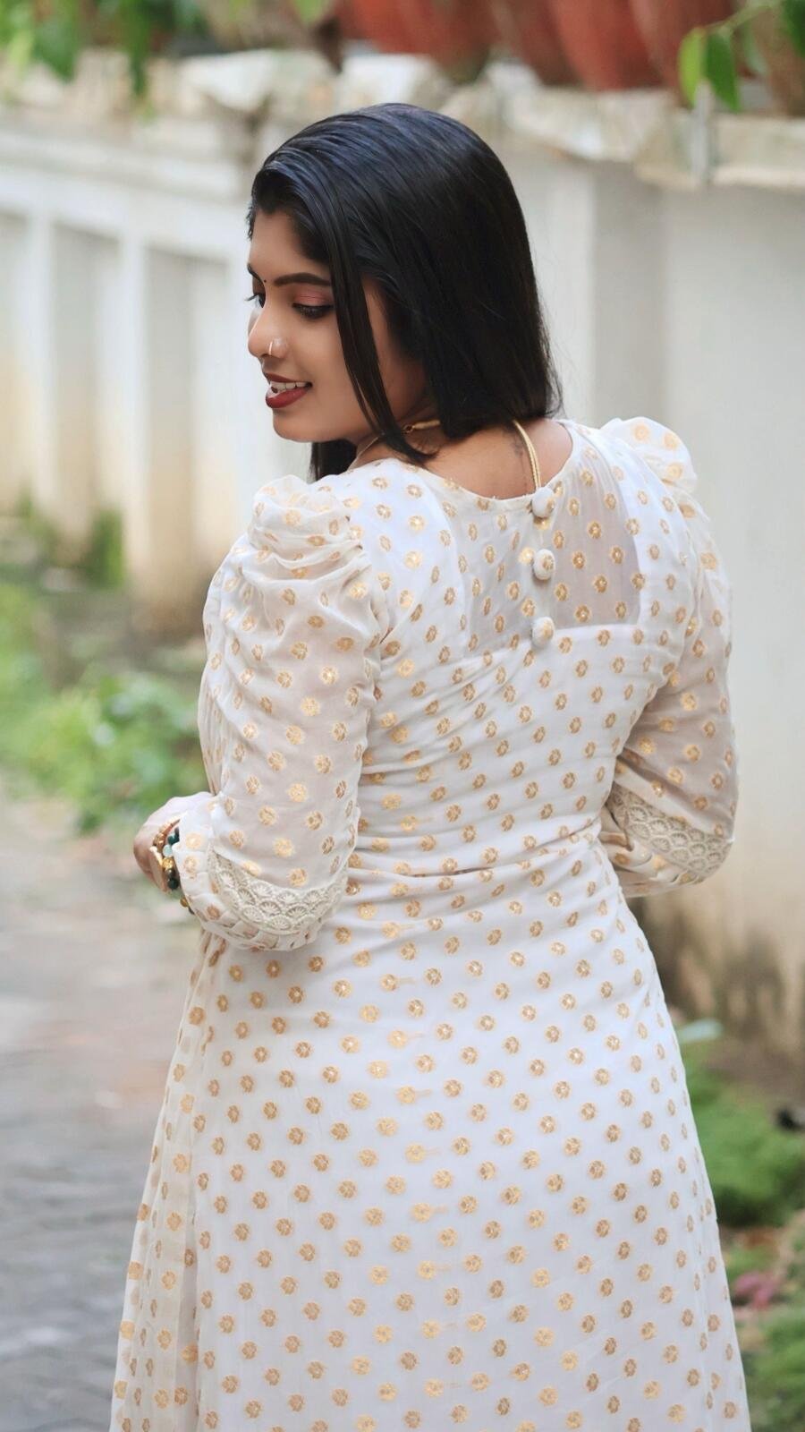 Premium viscose georgette kurti paired with rich Banarasi dupatta