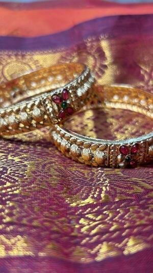 Antique Gold Bangle