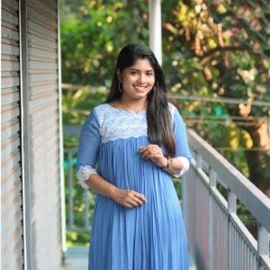 Simple & Elegant Lace-Highlighted Kurti