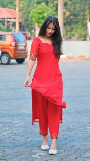 Elegant Handworked Top & Handworked Bottom – Party Wear Set