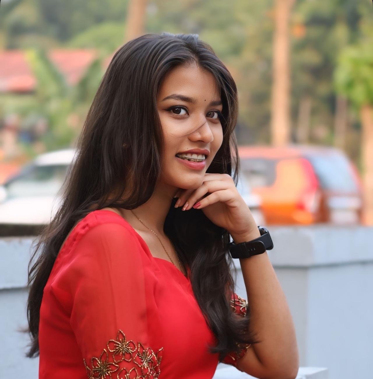 Elegant Handworked Top & Handworked Bottom – Party Wear Set