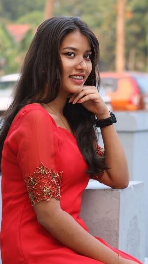 Elegant Handworked Top & Handworked Bottom – Party Wear Set