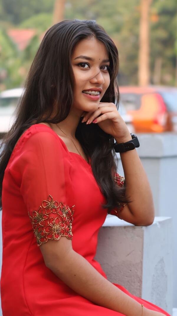 Elegant Handworked Top & Handworked Bottom – Party Wear Set