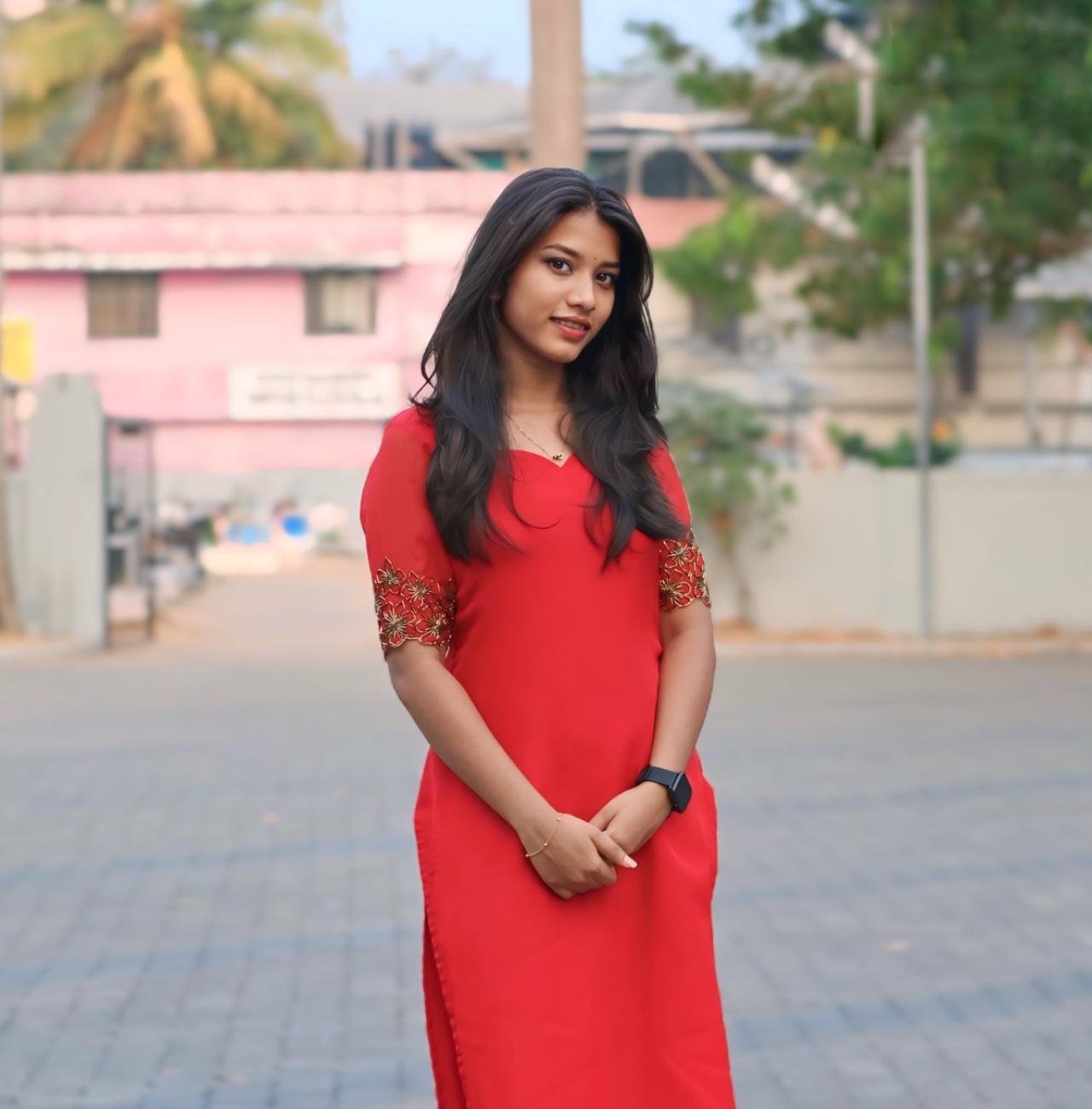 Elegant Handworked Top & Handworked Bottom – Party Wear Set