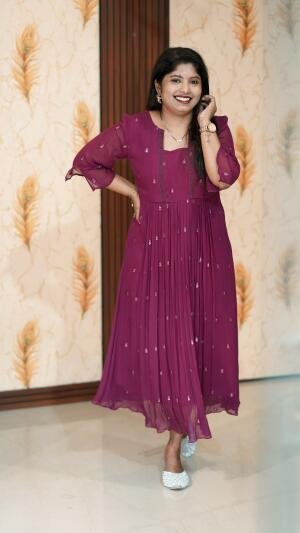 dyable viscose georgette pattern-stitched kurti