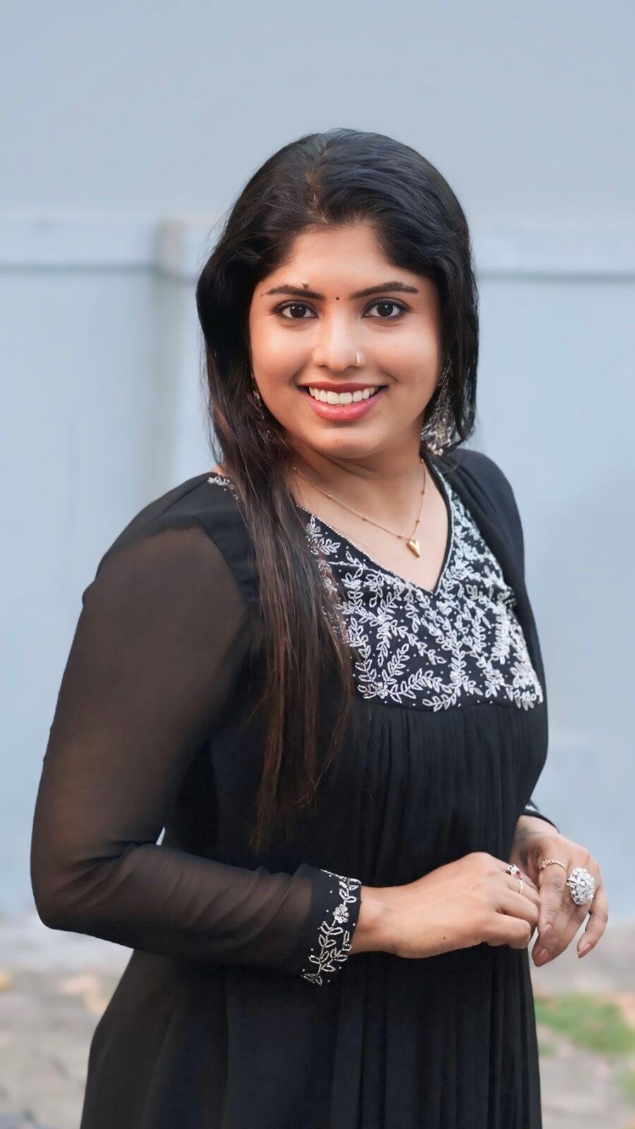 Handworked black top