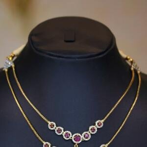 Double layer neck chain