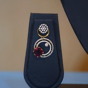 Premium diamond look alike neckpiece