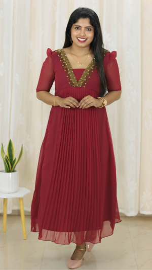 Elegant Hand-Embroidered Pleated Kurti
