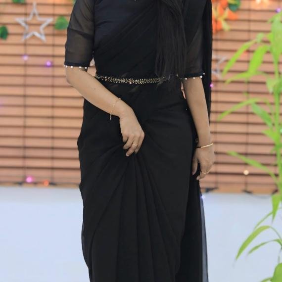 Ready-to-Wear Saree – Effortless Elegance