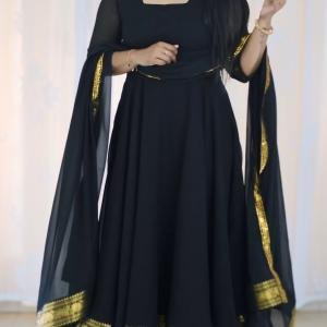 Georgette kurti with pattu border