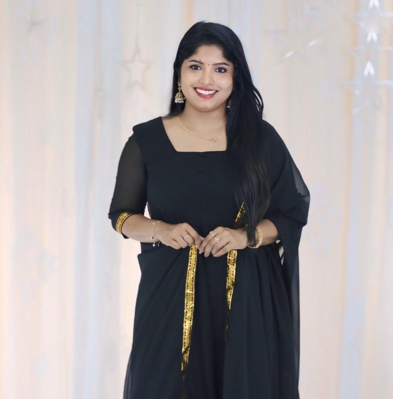 Georgette kurti with pattu border