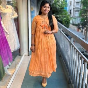 Premium Mul Chendari Handworked Top