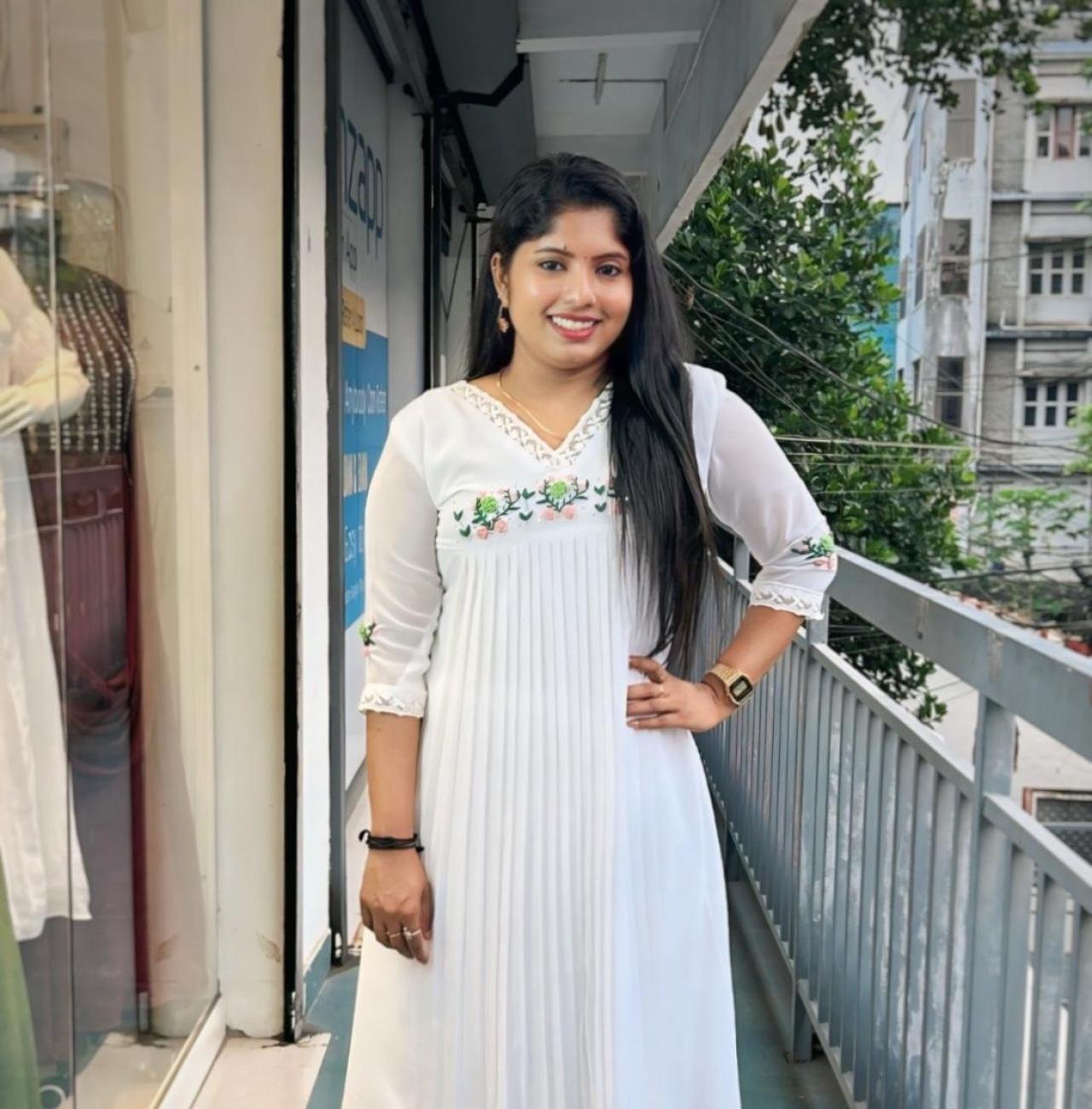 Pleated white kurti