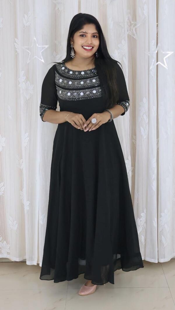 Heavy handworked kurti