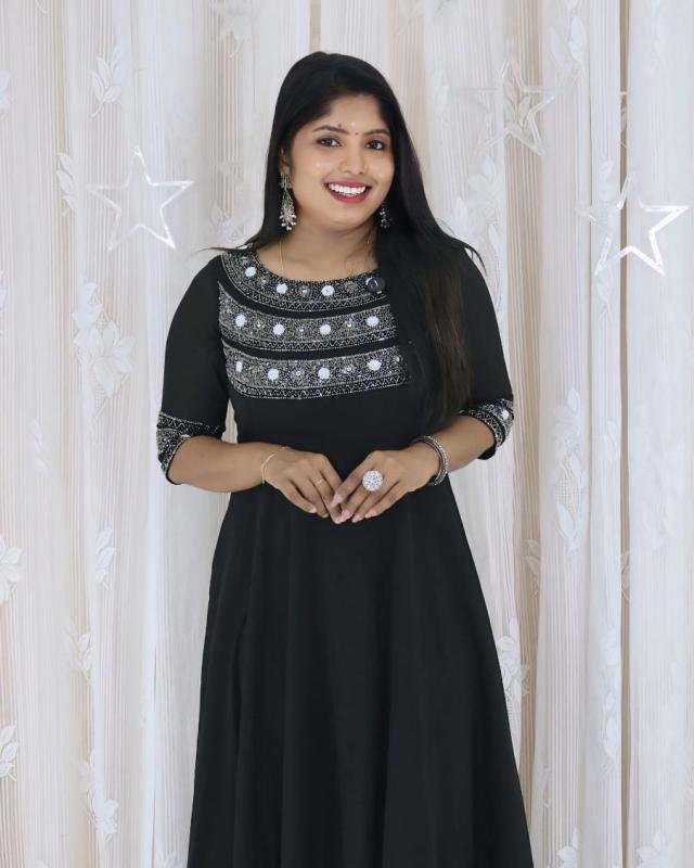 Heavy handworked kurti