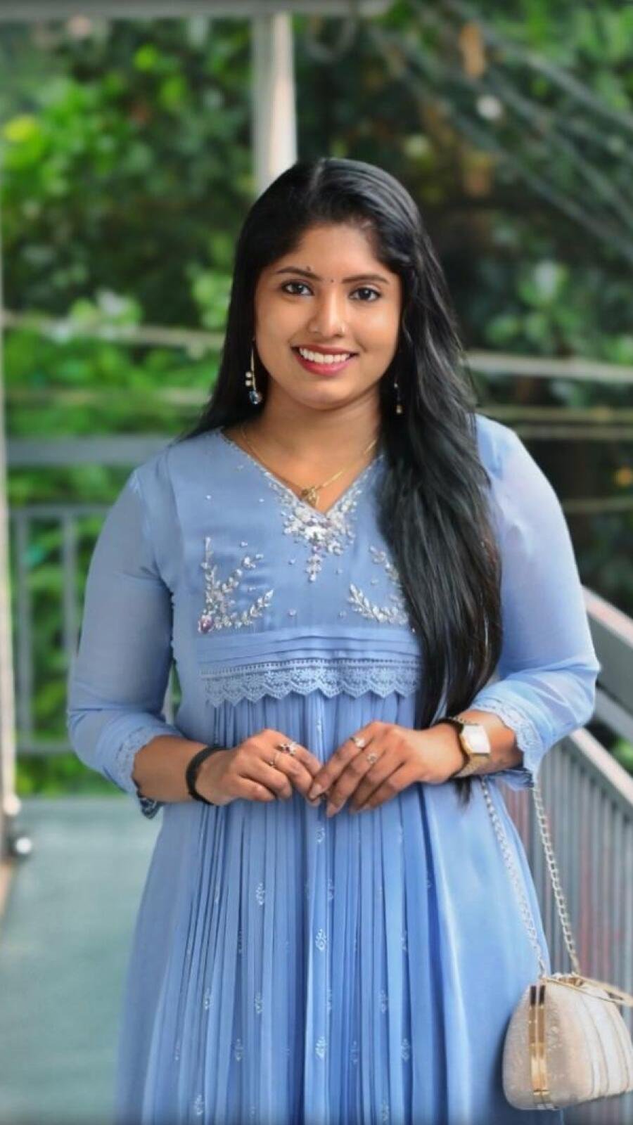 Well-Elegant Partywear Dyable Viscose Georgette Kurti