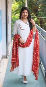 Chinon Elegant Handworked Premium Top