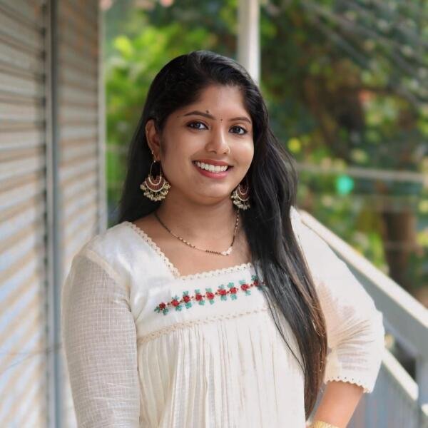 Elegant thread hand-worked Kota check premium top