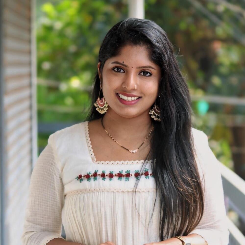 Elegant thread hand-worked Kota check premium top