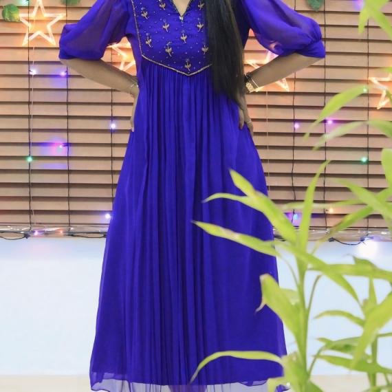 Budget friendly handworked kurti