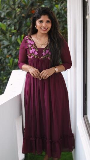 Heavy handworked elegant gathered kurti