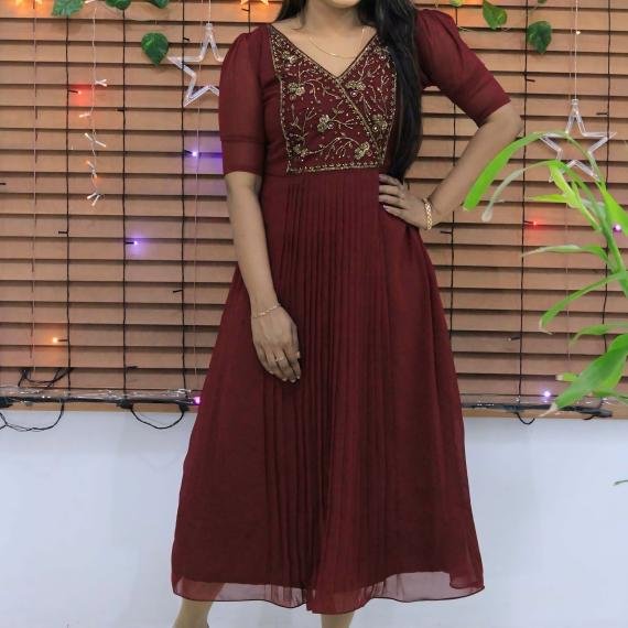 Handworked pleated kurti