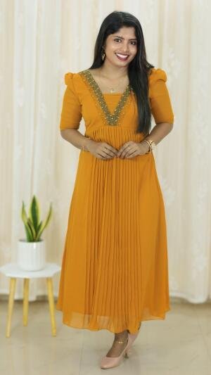 Elegant Hand-Embroidered Pleated Kurti